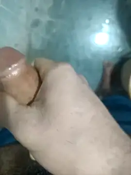 Snapshot of xhanm chatting on 02-15-26, 12:47 xhanm online show from 02-15-26, 12:47