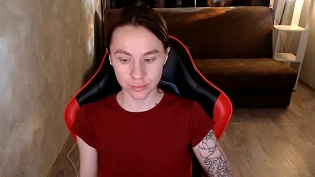 Snapshot of MiaBun1 chatting on 12-16-25, 03:33 MiaBun1 online show from 12-16-25, 03:33