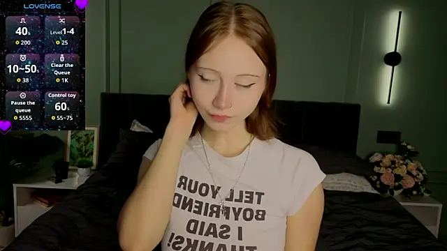 Snapshot of EvaaAnderson chatting on 01-19-26, 06:17 EvaaAnderson online show from 01-19-26, 06:17