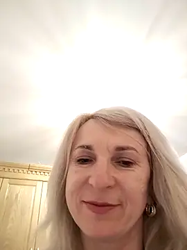 Snapshot of AhlyssaLove1155 chatting on 04-19-26, 06:10 AhlyssaLove1155 online show from 04-19-26, 06:10
