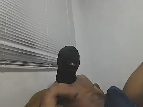 Snapshot of GentleShaya chatting on 12-05-25, 06:48 GentleShaya online show from 12-05-25, 06:48