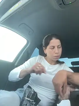 coupledeea online show from 04-05-26, 06:27