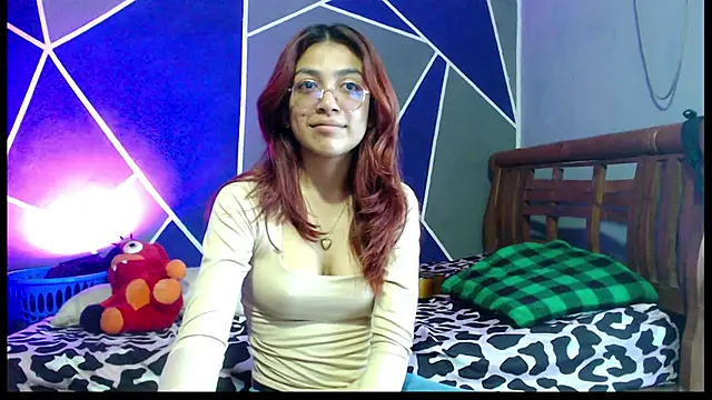 bellota bunny online show from 01-06-26, 04:00