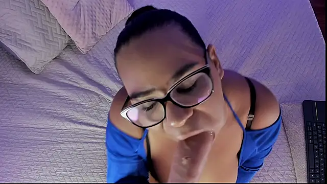 Snapshot of chocolattesexxx chatting on 07-15-26, 04:18 chocolattesexxx online show from 07-15-26, 04:18