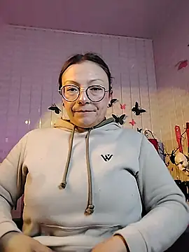 Snapshot of Susana_Rojas chatting on 02-07-26, 03:10 Susana Rojas online show from 02-07-26, 03:10