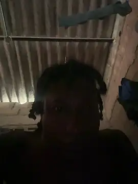 Snapshot of morenoluifer47 chatting on 06-10-26, 03:55 morenoluifer47 online show from 06-10-26, 03:55