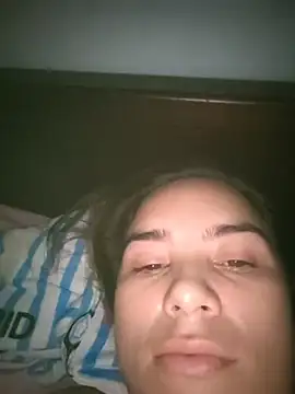 Snapshot of Charlott_smi chatting on 07-04-26, 01:17 Charlott smi online show from 07-04-26, 01:17