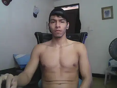 Snapshot of Patrick3_5556 chatting on 04-21-26, 01:17 Patrick3 5556 online show from 04-21-26, 01:17