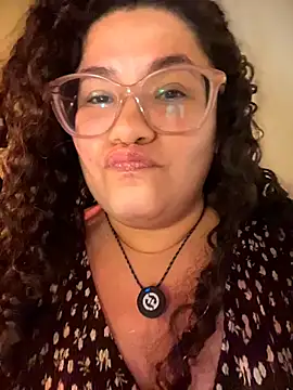 Snapshot of VanesssaMilf_ chatting on 02-25-26, 03:38 VanesssaMilf online show from 02-25-26, 03:38