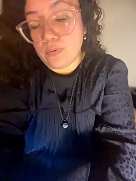 Snapshot of VanesssaMilf_ chatting on 03-03-26, 01:12 VanesssaMilf online show from 03-03-26, 01:12