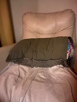 Snapshot of VanesssaMilf_ chatting on 03-19-26, 04:27 VanesssaMilf online show from 03-19-26, 04:27