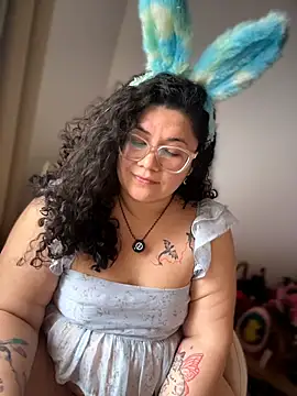 Snapshot of VanesssaMilf_ chatting on 04-01-26, 08:39 VanesssaMilf online show from 04-01-26, 08:39