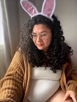 Snapshot of VanesssaMilf_ chatting on 04-02-26, 01:20 VanesssaMilf online show from 04-02-26, 01:20