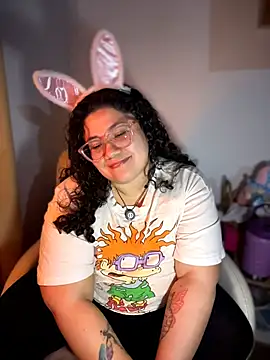 Snapshot of VanesssaMilf_ chatting on 04-04-26, 06:44 VanesssaMilf online show from 04-04-26, 06:44