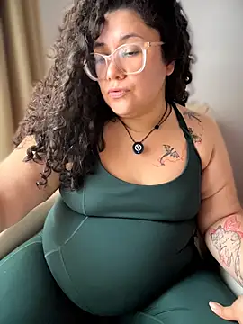 Snapshot of VanesssaMilf_ chatting on 04-10-26, 04:01 VanesssaMilf online show from 04-10-26, 04:01