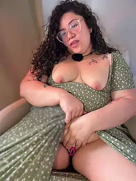 VanesssaMilf  online show from 05-29-26, 06:28