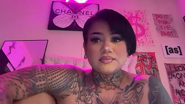 Itsonlyvirgo online show from 03-25-26, 04:24