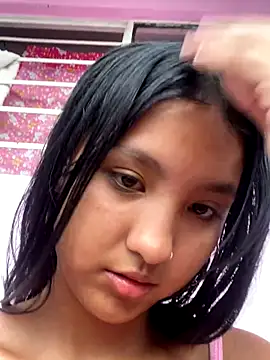 Snapshot of firuze_hatunn1 chatting on 12-13-25, 08:36 firuze hatunn1 online show from 12-13-25, 08:36