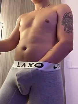 Goldenknight33 online show from 04-09-26, 01:38