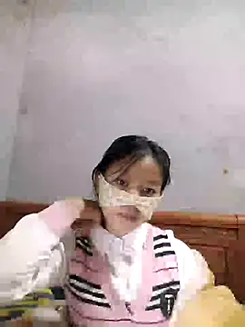 Snapshot of Ly-ly123 chatting on 12-14-25, 08:57 Ly-ly123 online show from 12-14-25, 08:57