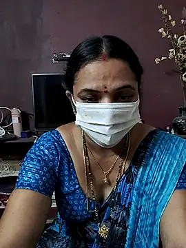 Snapshot of bhavyasri_55 chatting on 12-15-25, 04:39 bhavyasri 55 online show from 12-15-25, 04:39