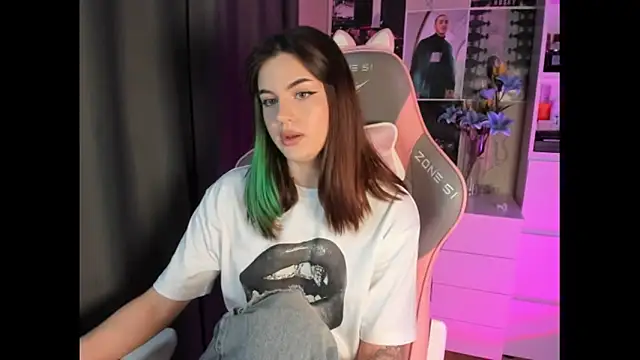 NikkieKitty online show from 02-03-26, 01:27