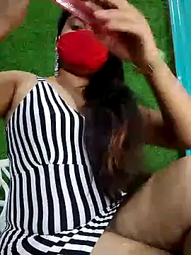 Snapshot of sonu_gold chatting on 12-17-25, 05:24 sonu gold online show from 12-17-25, 05:24