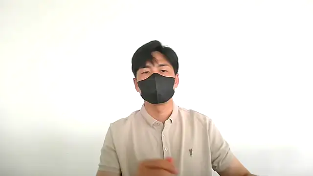 Snapshot of kimze7 chatting on 06-22-26, 02:24 kimze7 online show from 06-22-26, 02:24