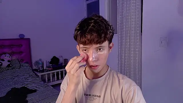 Snapshot of Dani_Dancer chatting on 02-15-26, 11:23 Dani Dancer online show from 02-15-26, 11:23