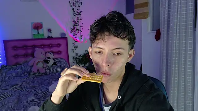 Dani Dancer online show from 07-14-26, 02:05