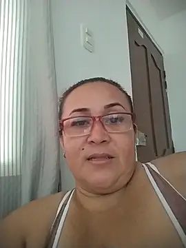 Nini Love  online show from 04-05-26, 02:14