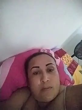 Nini Love  online show from 05-20-26, 04:02