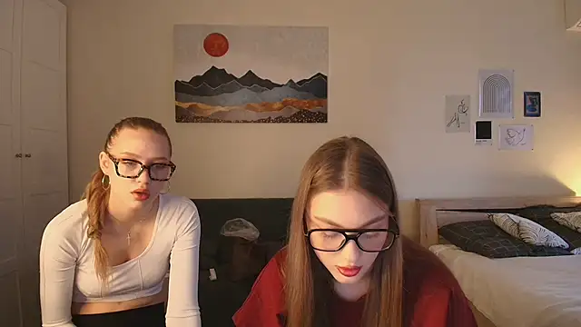 Snapshot of findwayout chatting on 03-12-26, 01:39 findwayout online show from 03-12-26, 01:39