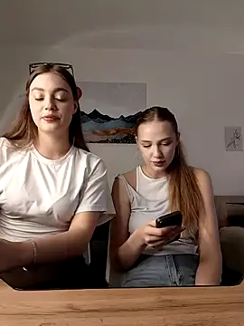 Snapshot of findwayout chatting on 03-24-26, 01:16 findwayout online show from 03-24-26, 01:16