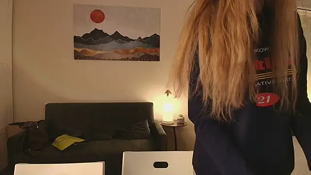 Snapshot of findwayout chatting on 03-26-26, 01:17 findwayout online show from 03-26-26, 01:17