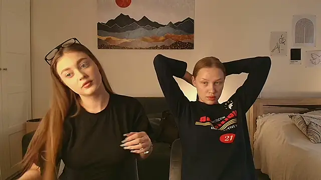 Snapshot of findwayout chatting on 04-02-26, 01:31 findwayout online show from 04-02-26, 01:31