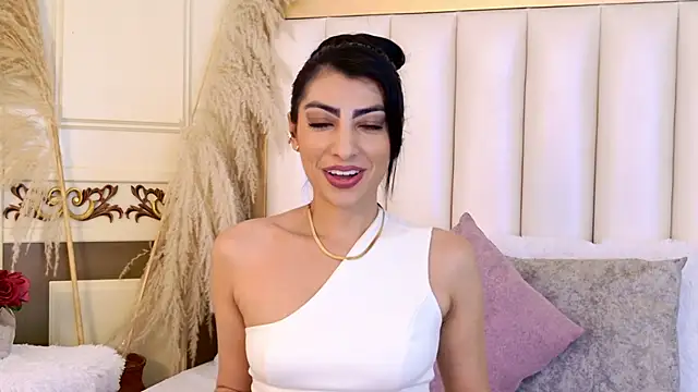 Snapshot of NinnaPiers chatting on 04-09-26, 11:37 NinnaPiers online show from 04-09-26, 11:37