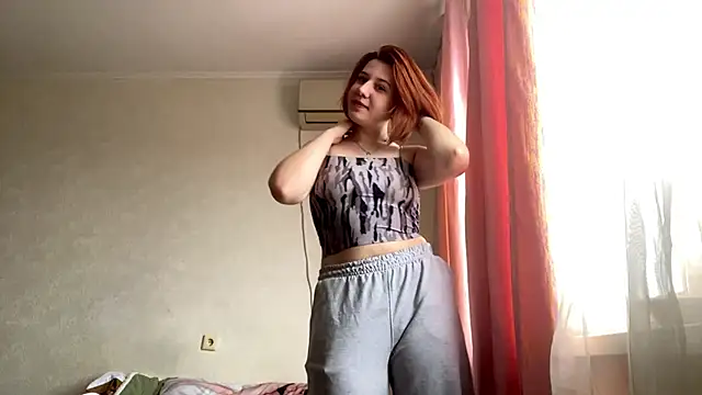 Snapshot of Julie_mayers_ chatting on 12-16-25, 11:04 Julie mayers online show from 12-16-25, 11:04