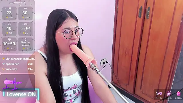 nomi blue online show from 12-14-25, 03:45