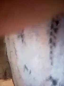 Snapshot of pihuu1313 chatting on 03-08-26, 06:28 pihuu1313 online show from 03-08-26, 06:28