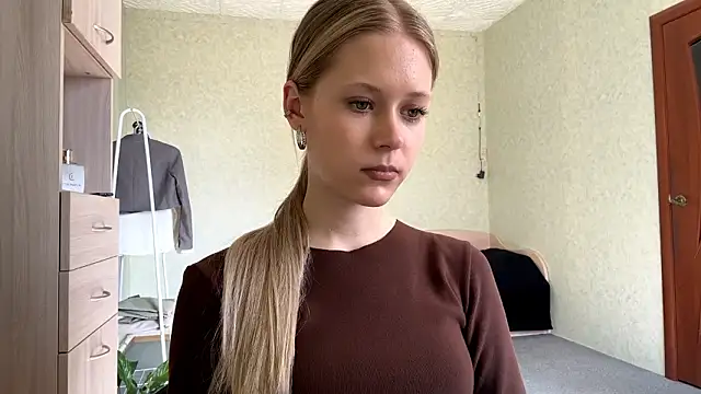 ZaidaSchwarten online show from 03-19-26, 11:36