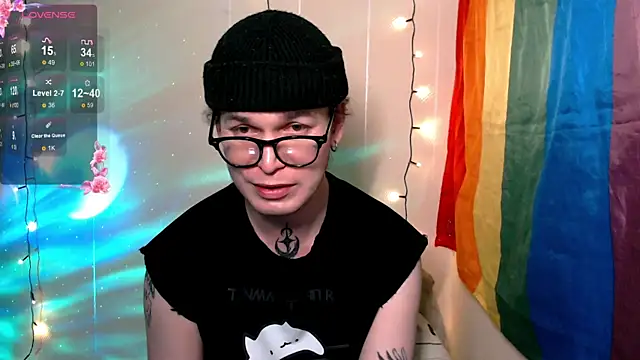 Snapshot of Steve_q chatting on 12-13-25, 07:53 Steve q online show from 12-13-25, 07:53