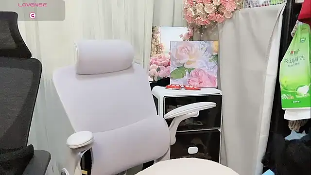 Yvonne-07 online show from 03-30-26, 04:19