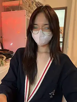 mimichannn99 online show from 04-05-26, 09:28