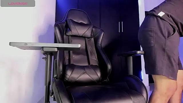 Liam Mateo online show from 03-26-26, 12:50