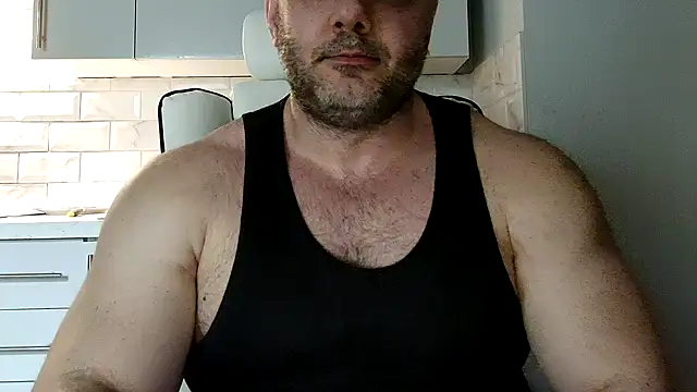 Snapshot of WildJohn_XX chatting on 03-27-26, 10:42 WildJohn XX online show from 03-27-26, 10:42
