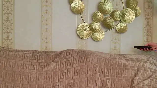 Dedra Dixon online show from 12-22-25, 10:23