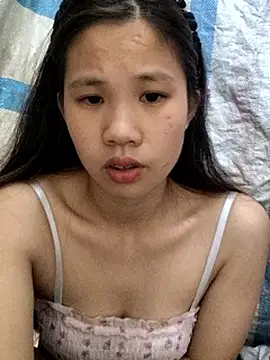 Snapshot of mit0-77 chatting on 03-08-26, 02:04 mit0-77 online show from 03-08-26, 02:04