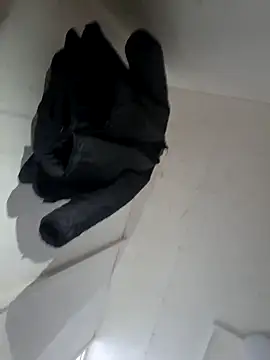 Snapshot of SherrylShaw chatting on 12-13-25, 08:04 SherrylShaw online show from 12-13-25, 08:04