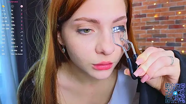 VelvetZephra online show from 04-11-26, 03:05